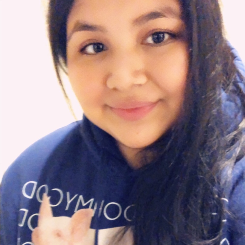 Meet your Posher, Aylin